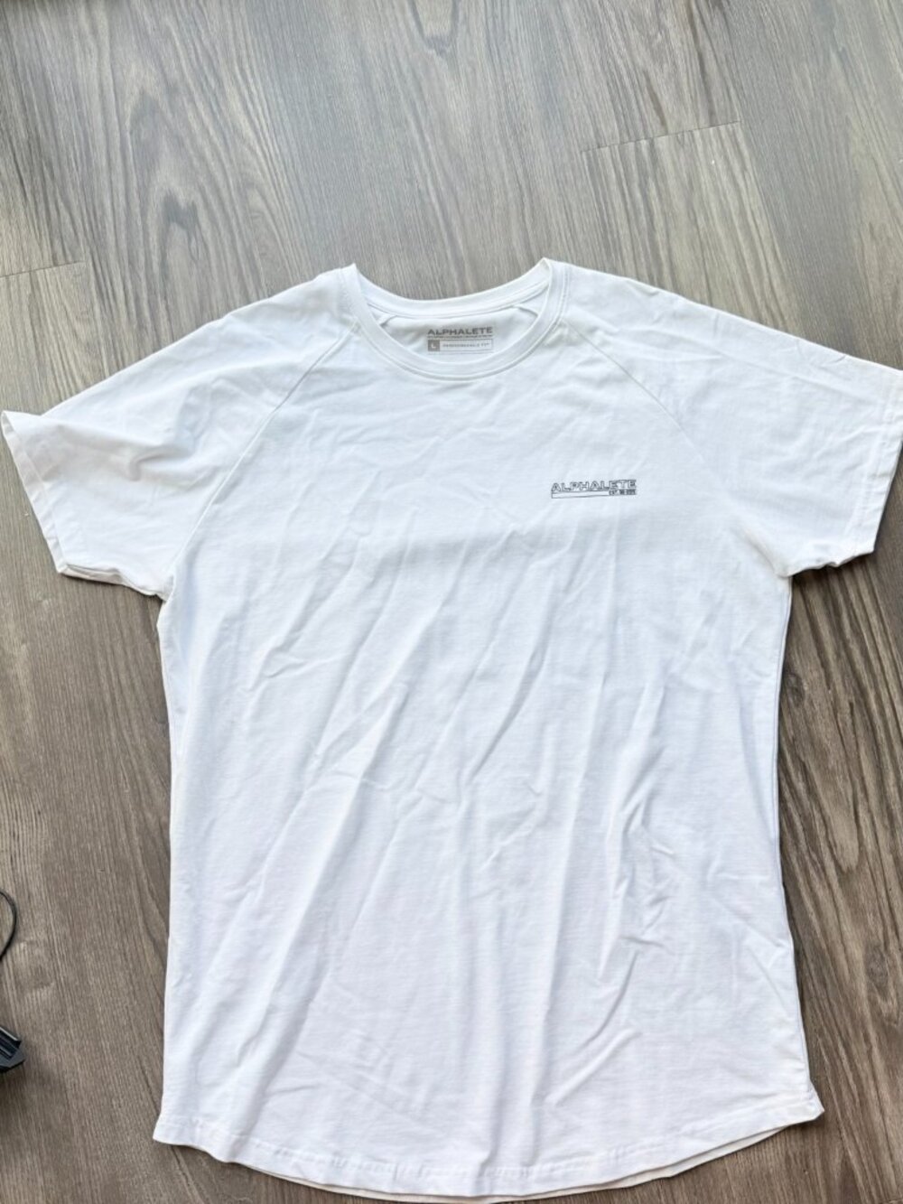 Alphalete White Performance Fit Short Sleeve T-Shirt Men's Large NWOT